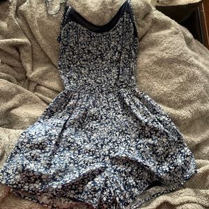 hollister small floral romper